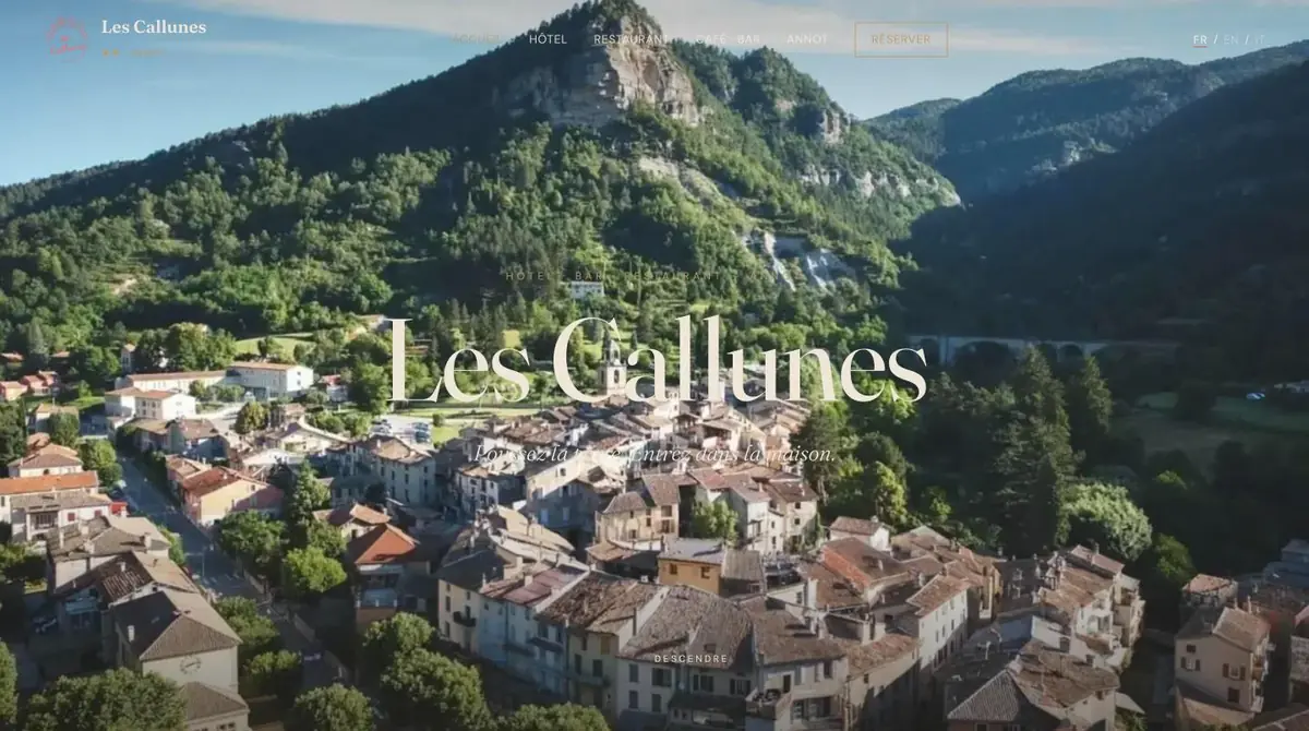 Page d'accueil du site Les Callunes, hôtel-restaurant à Annot
